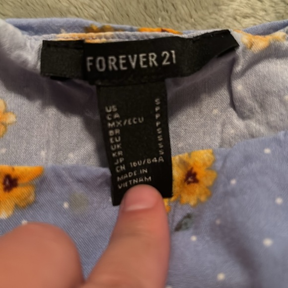 Forever21 top - Picture 2 of 4